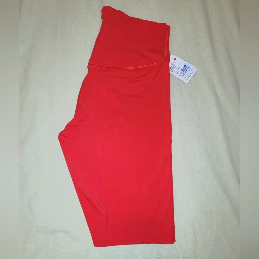 NWT lululemon shorts 10"